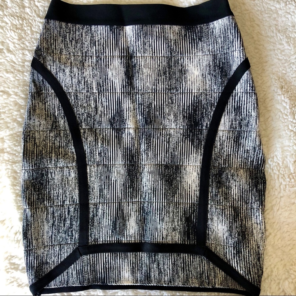 BEBE MINI SKIRT